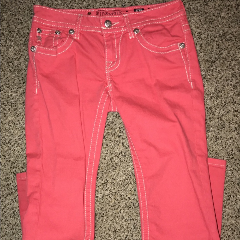 Pink miss me “capris” or skinny jeans size 25